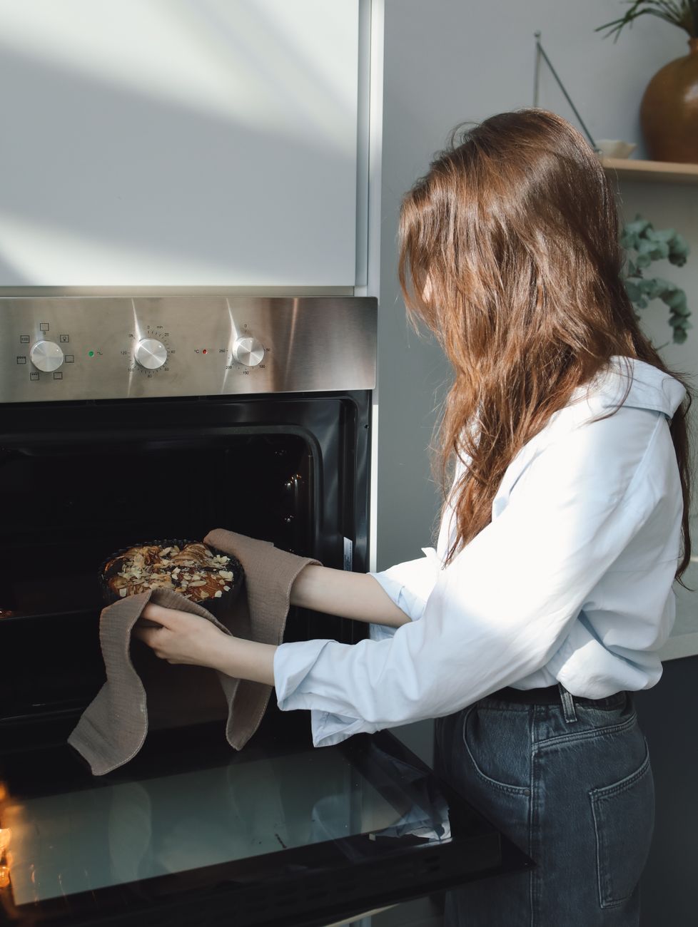 Chef customizing recipes